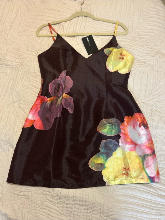 Fashion Nova Dresses & Skirts - Brown Fashion Nova Kaleo Floral Mini Dress (Style 6383L) Size L